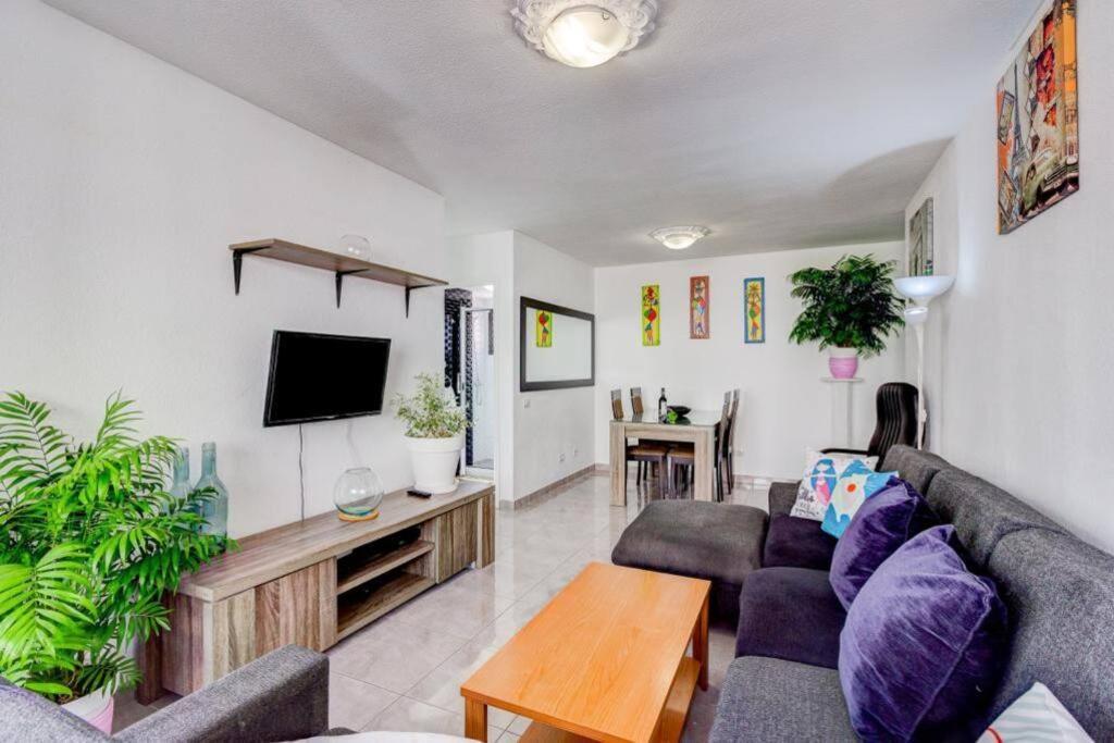 Apartamento En Palmeras Del Sur Адехе Екстериор снимка