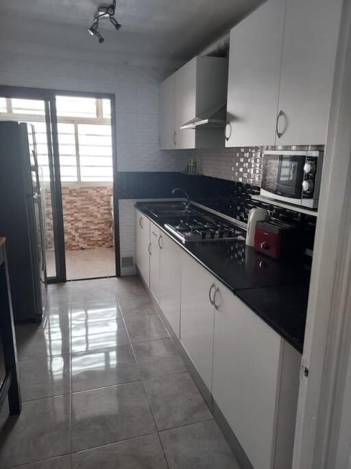 Apartamento En Palmeras Del Sur Адехе Екстериор снимка